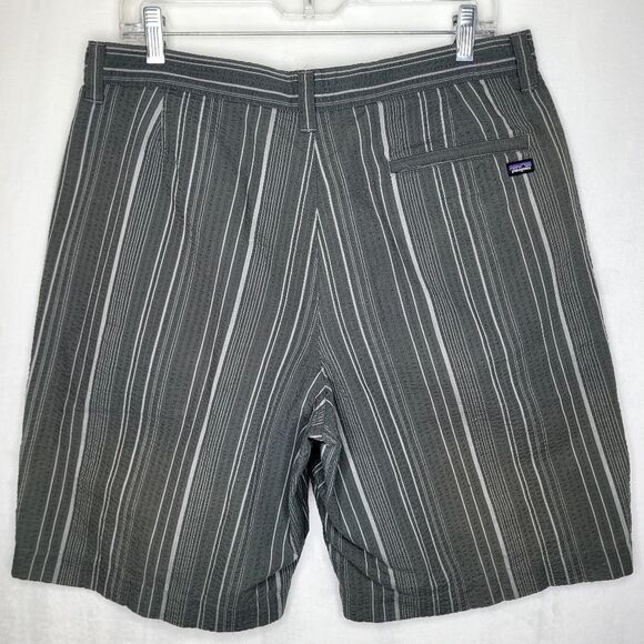 Patagonia Textured Organic Cotton Gray Flat Front Shorts Size 33 - Picture 3 of 5